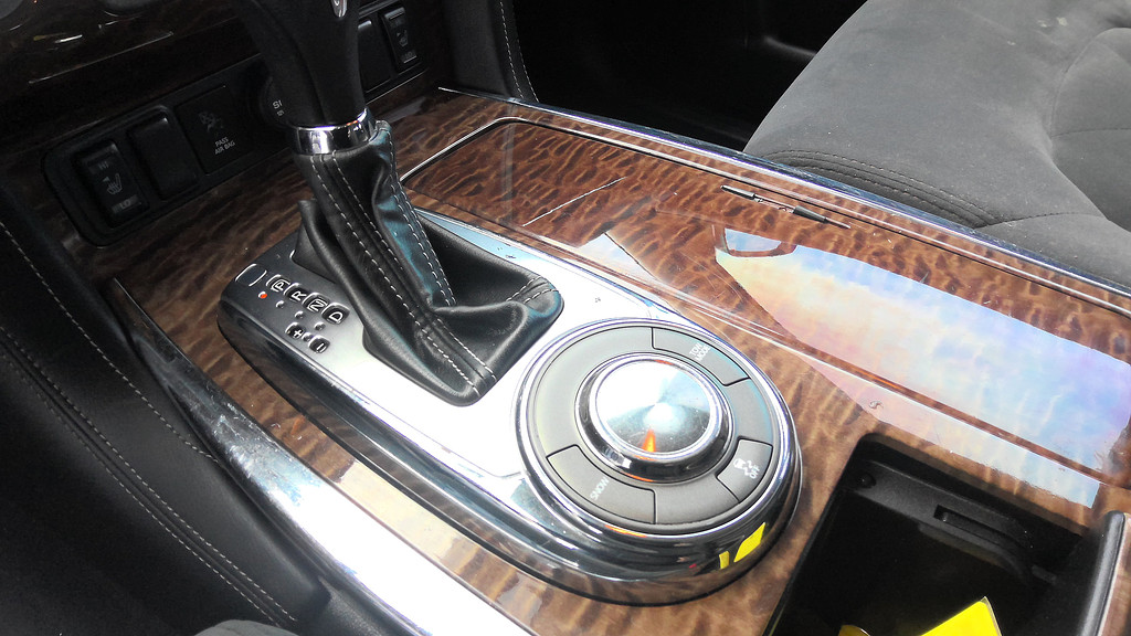 2018 Nissan ARMADA Located at World Famous Car Sales slide-image