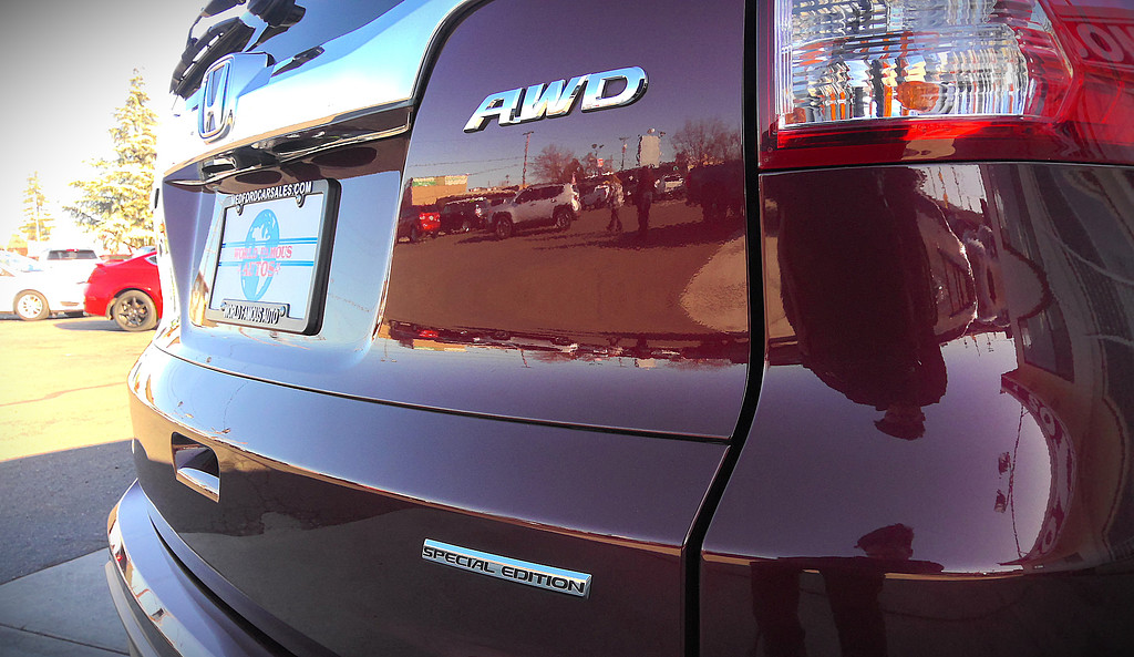 2016 Honda CR-V Located at World Famous Car Sales slide-image