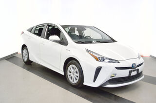 Thumbnail - 2022 Toyota Prius