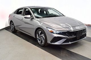 Thumbnail - 2025 Hyundai Elantra Hybrid