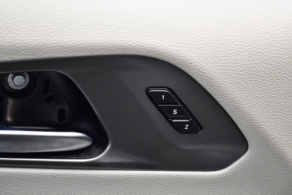 slide-image