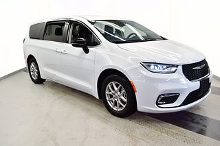 Thumbnail - 2024 Chrysler Pacifica