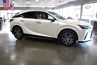 Thumbnail - 2023 Lexus RX
