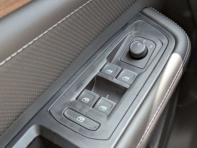 slide-image