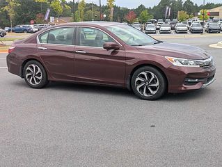 Thumbnail - 2017 Honda Accord
