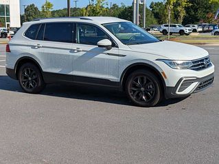 Thumbnail - 2024 Volkswagen Tiguan