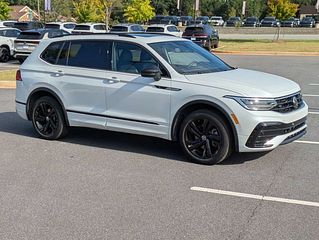 Thumbnail - 2024 Volkswagen Tiguan