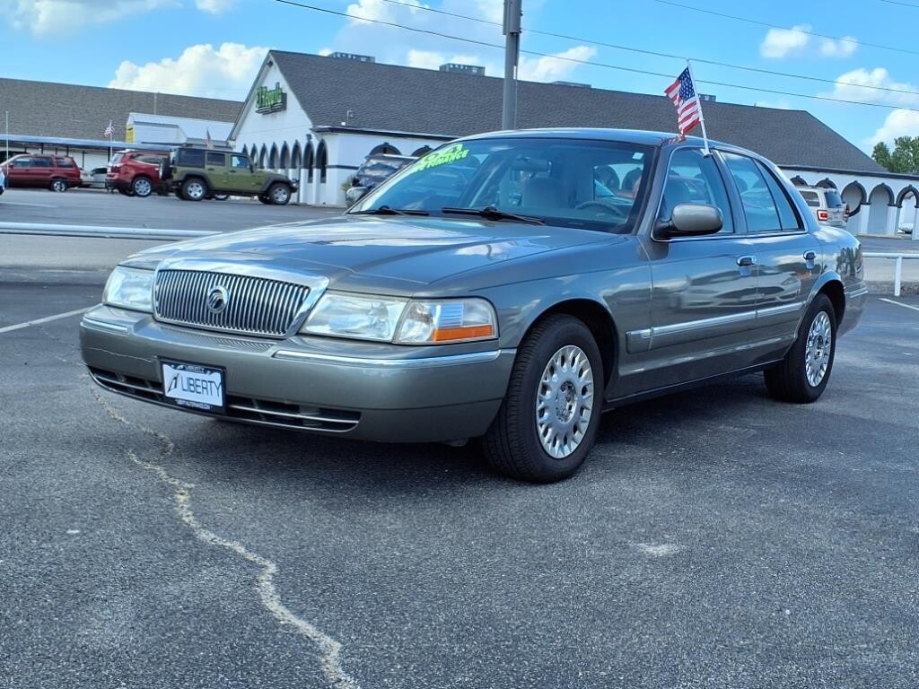 2004 Mercury Grand Marquis GS's photo