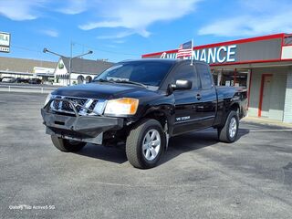 Thumbnail - 2010 Nissan Titan