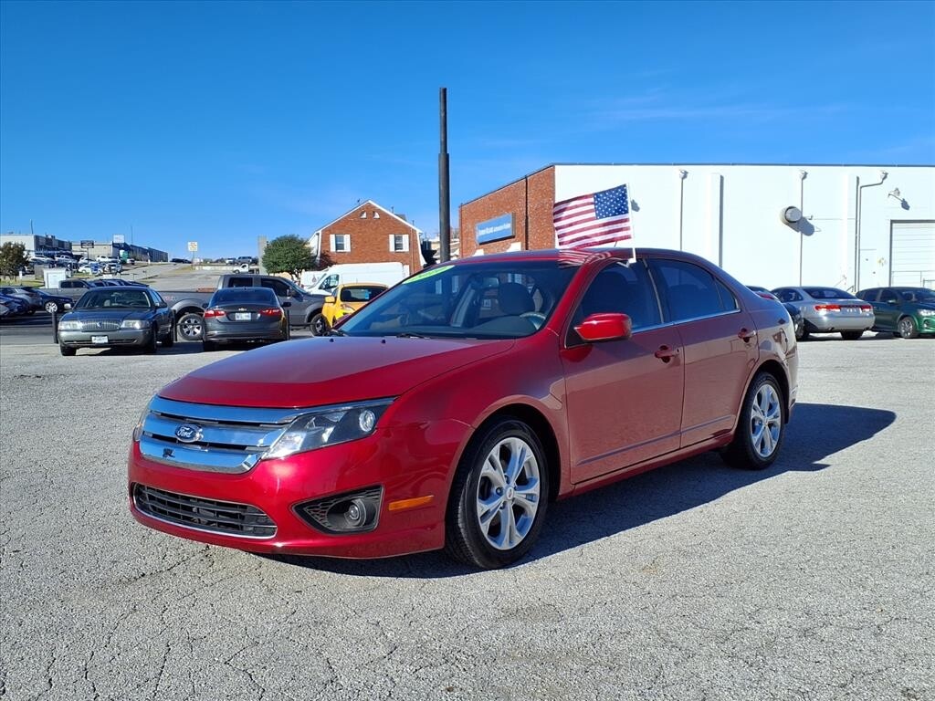 2010 Ford Fusion SE's photo