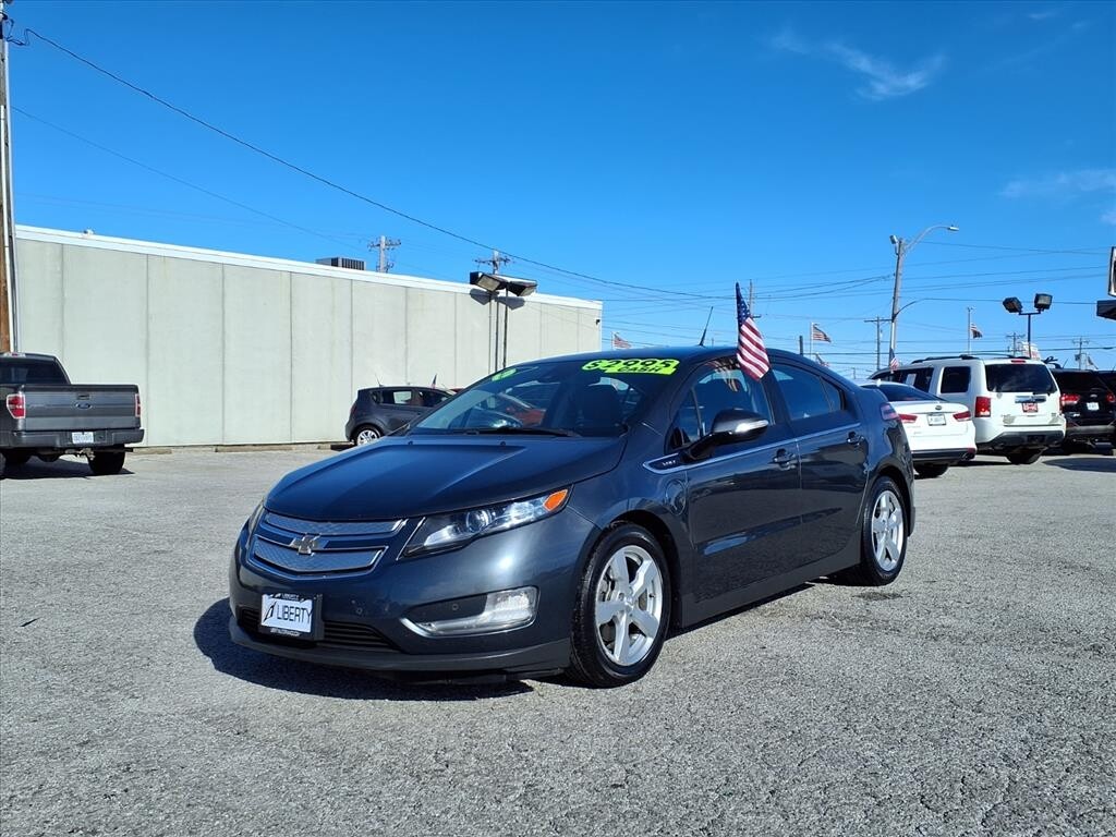 2013 Chevrolet Volt Base's photo