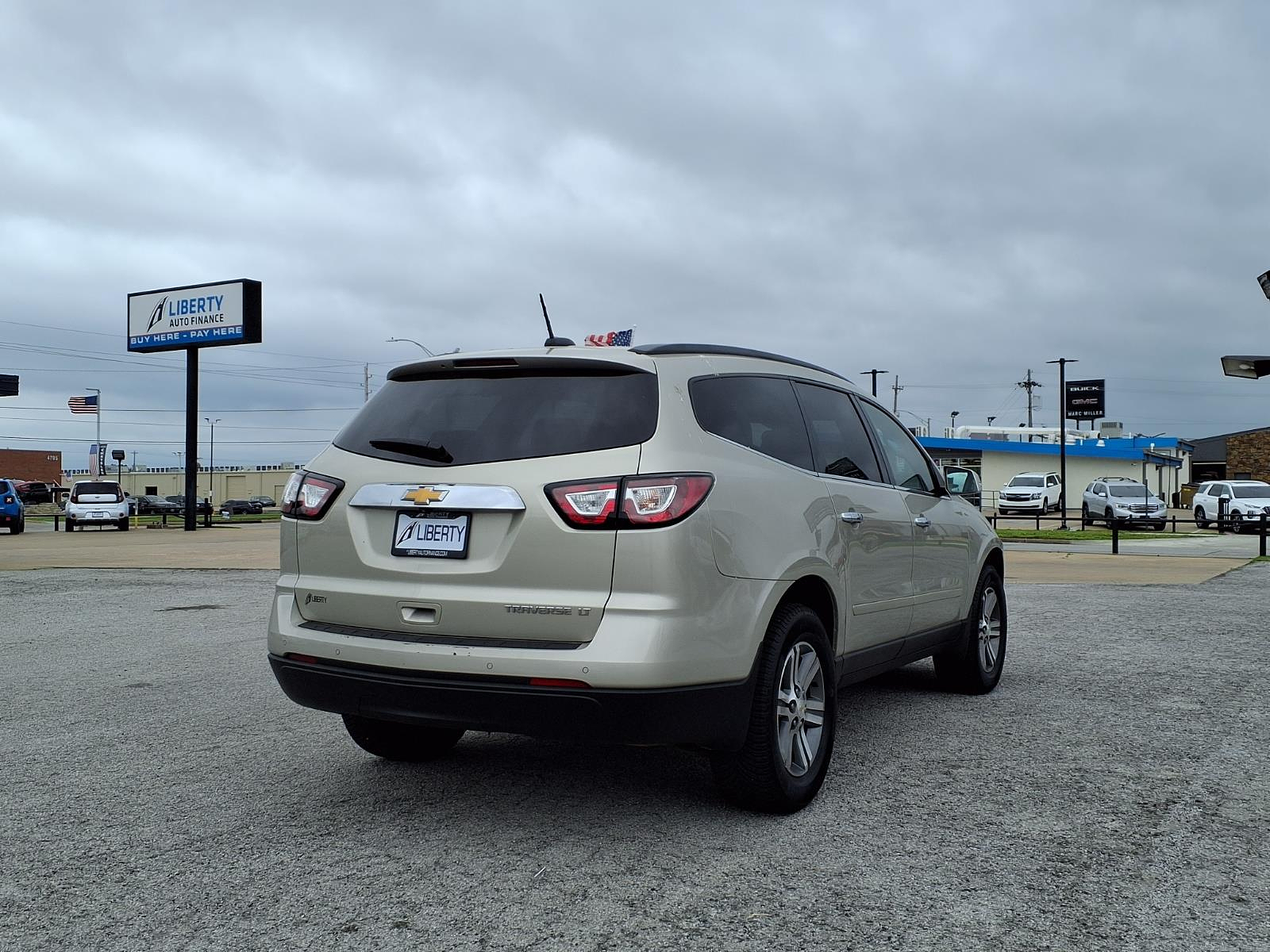2017 Chevrolet Traverse LT