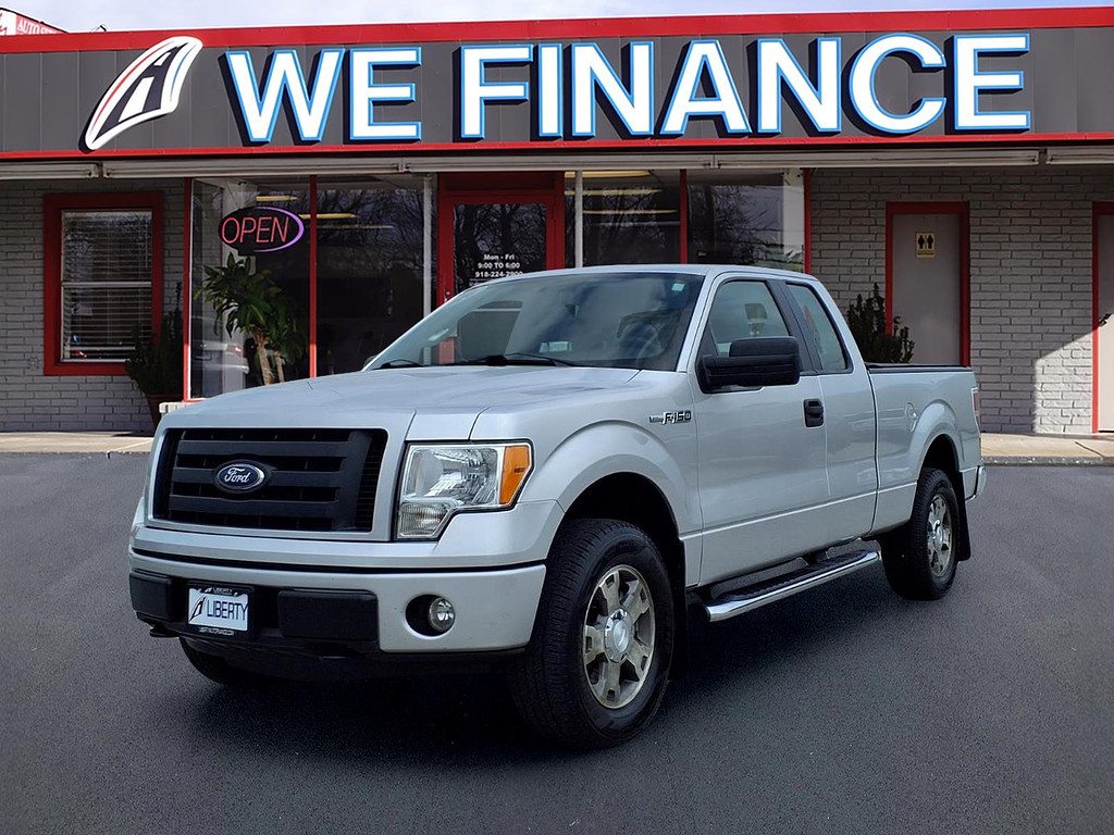 2010 Ford F-150 XL 4x4 SuperCab 163-in Styleside's photo