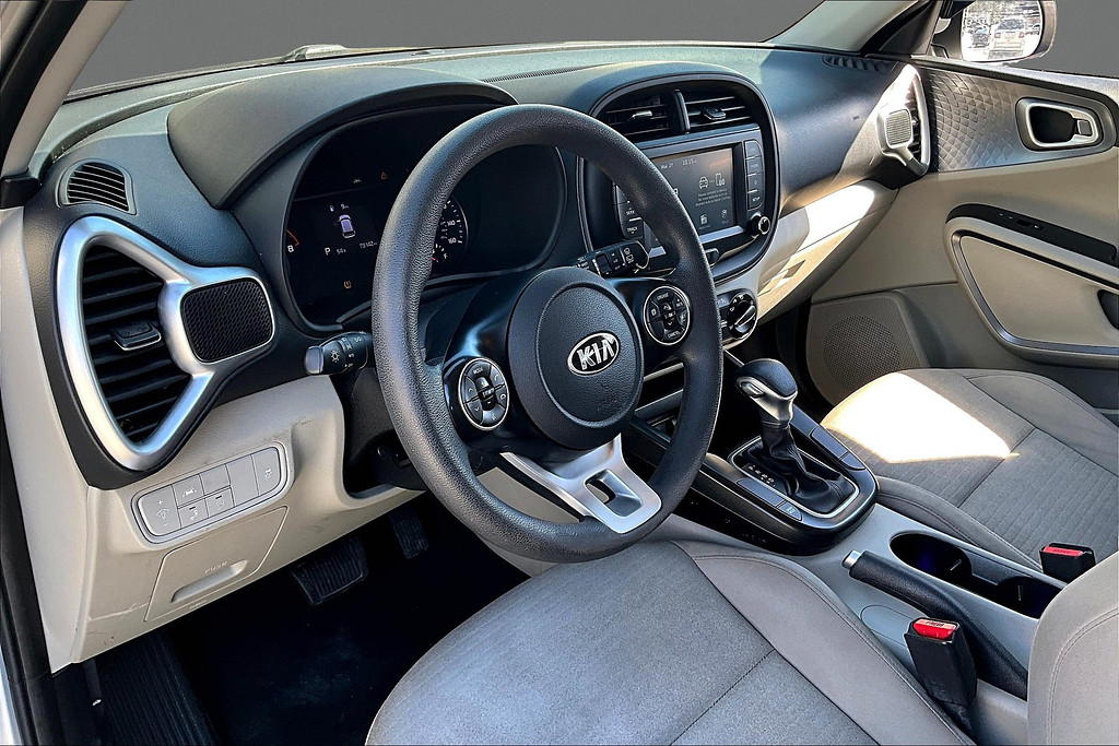 2020 Kia Soul S - Photo 14