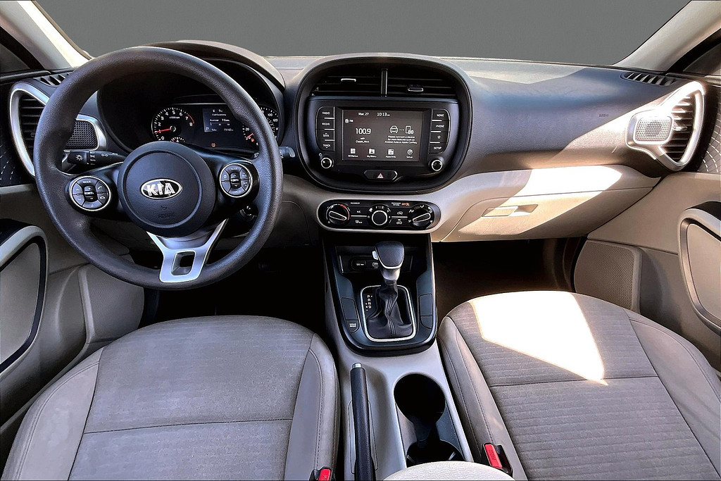 2020 Kia Soul S - Photo 16