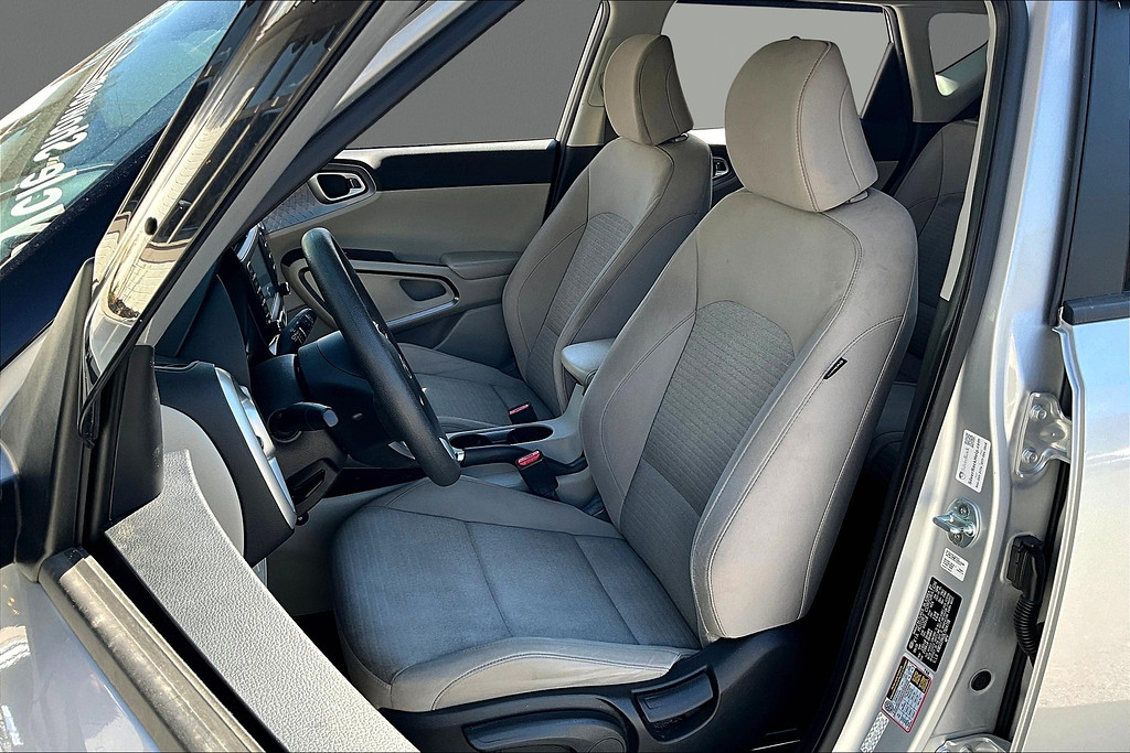 2020 Kia Soul S - Photo 25