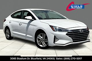 2019 Hyundai ELANTRA Located at Cole Auto Outlet Thumbnail - 2019 Hyundai ELANTRA