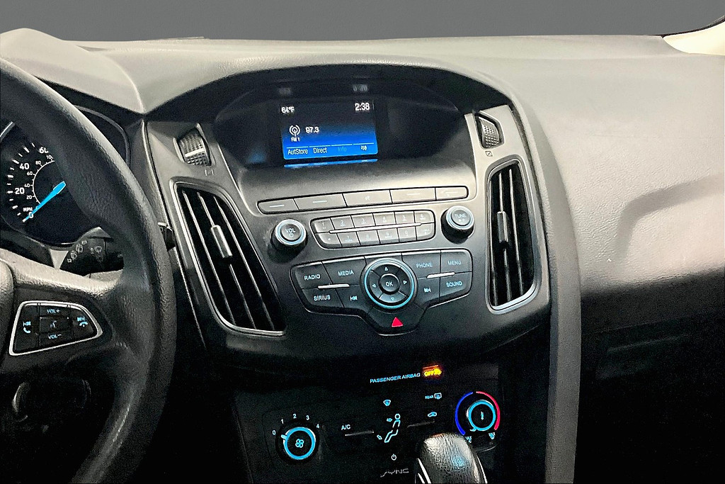 2018 Ford FOCUS Located at Cole Auto Outlet light-box-slides