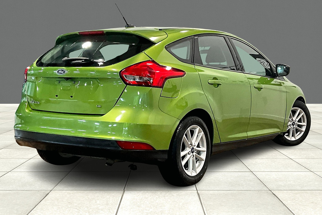 2018 Ford FOCUS Located at Cole Auto Outlet light-box-slides
