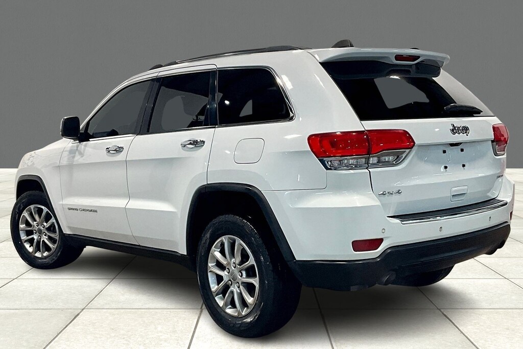 2014 Jeep GRAND CHEROKEE Located at Cole Auto Outlet light-box-slides