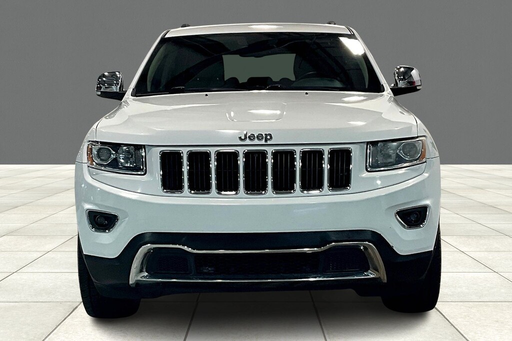 2014 Jeep GRAND CHEROKEE Located at Cole Auto Outlet light-box-slides