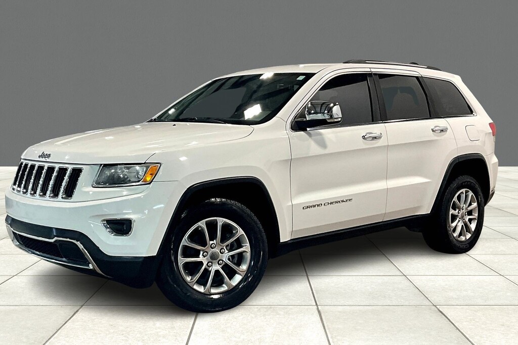 2014 Jeep GRAND CHEROKEE Located at Cole Auto Outlet light-box-slides