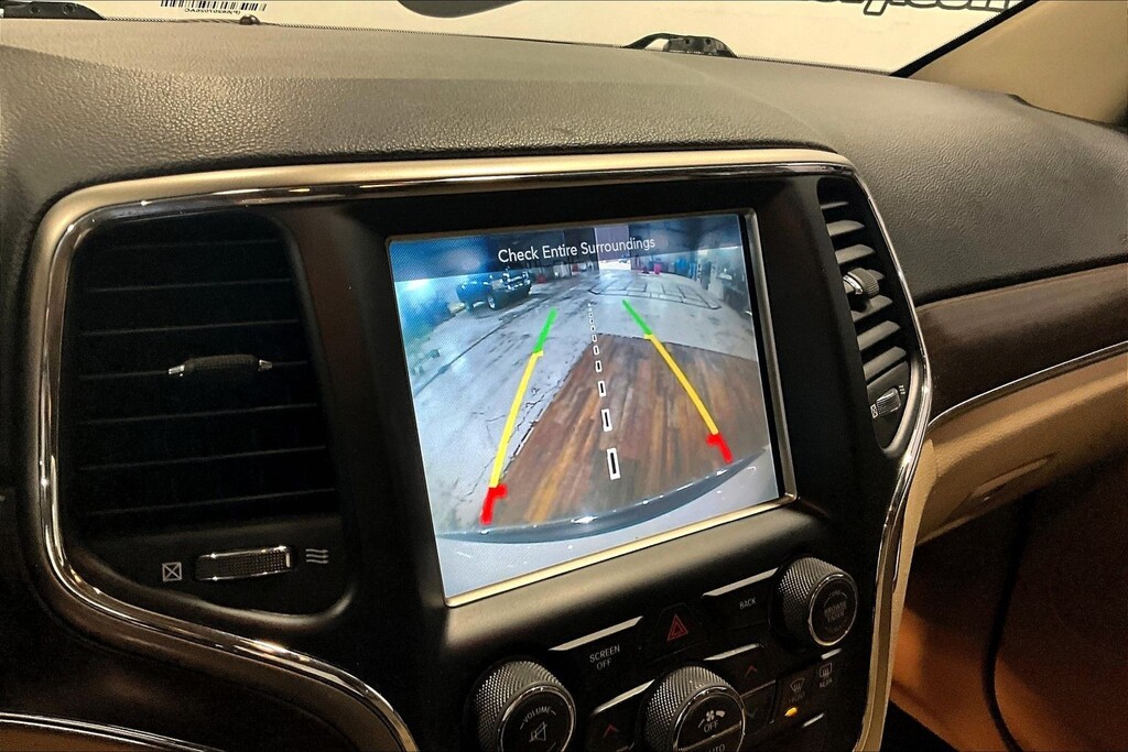 2014 Jeep GRAND CHEROKEE Located at Cole Auto Outlet slide-image