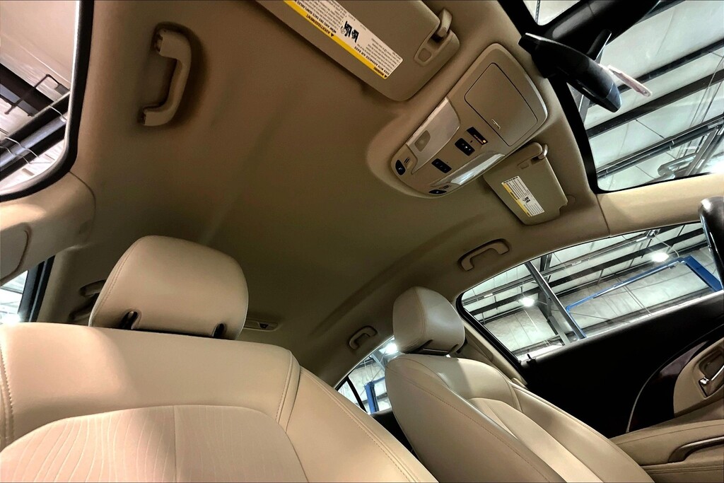2015 Buick LACROSSE Located at Cole Auto Outlet light-box-slides