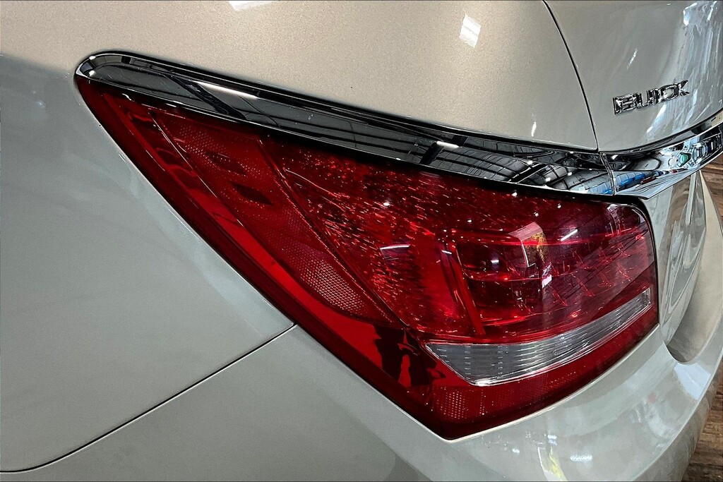 2015 Buick LACROSSE Located at Cole Auto Outlet light-box-slides