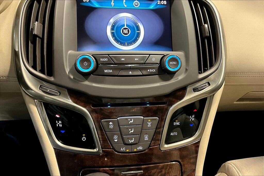 2015 Buick LACROSSE Located at Cole Auto Outlet light-box-slides