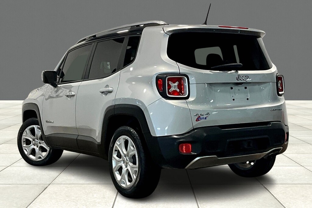 2017 Jeep RENEGADE Located at Cole Auto Outlet light-box-slides