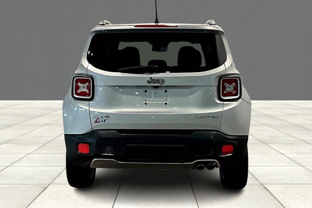 2017 Jeep RENEGADE Located at Cole Auto Outlet light-box-slides