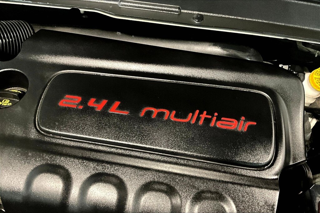 2017 Jeep RENEGADE Located at Cole Auto Outlet slide-image