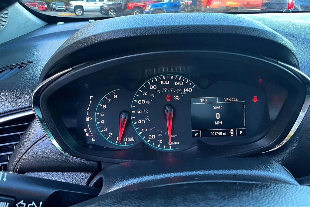 2022 Chevrolet TRAX Located at Cole Auto Outlet slide-image