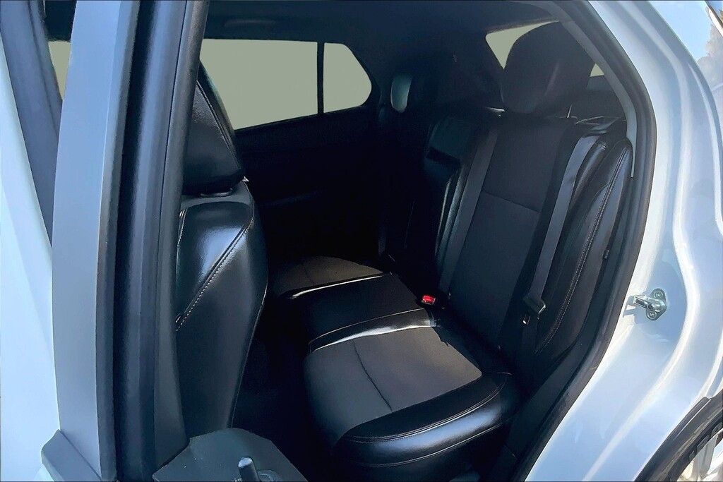 2022 Chevrolet TRAX Located at Cole Auto Outlet slide-image