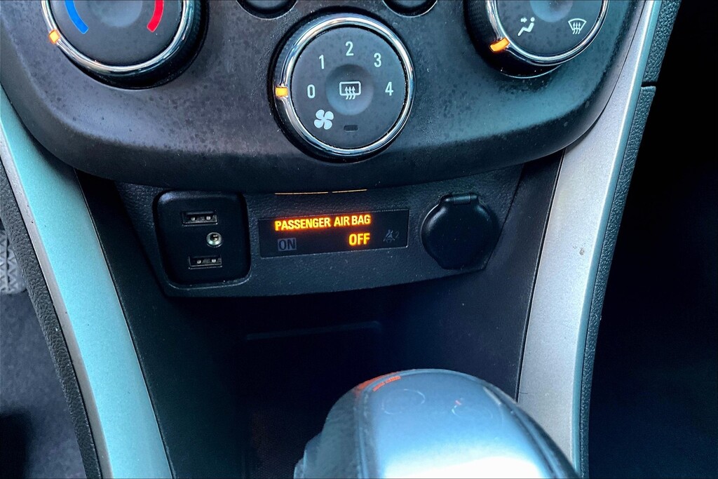 2022 Chevrolet TRAX Located at Cole Auto Outlet slide-image