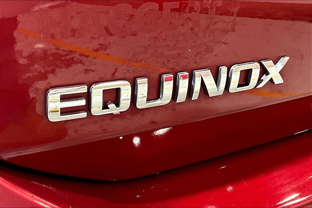 2019 Chevrolet EQUINOX Located at Cole Auto Outlet slide-image