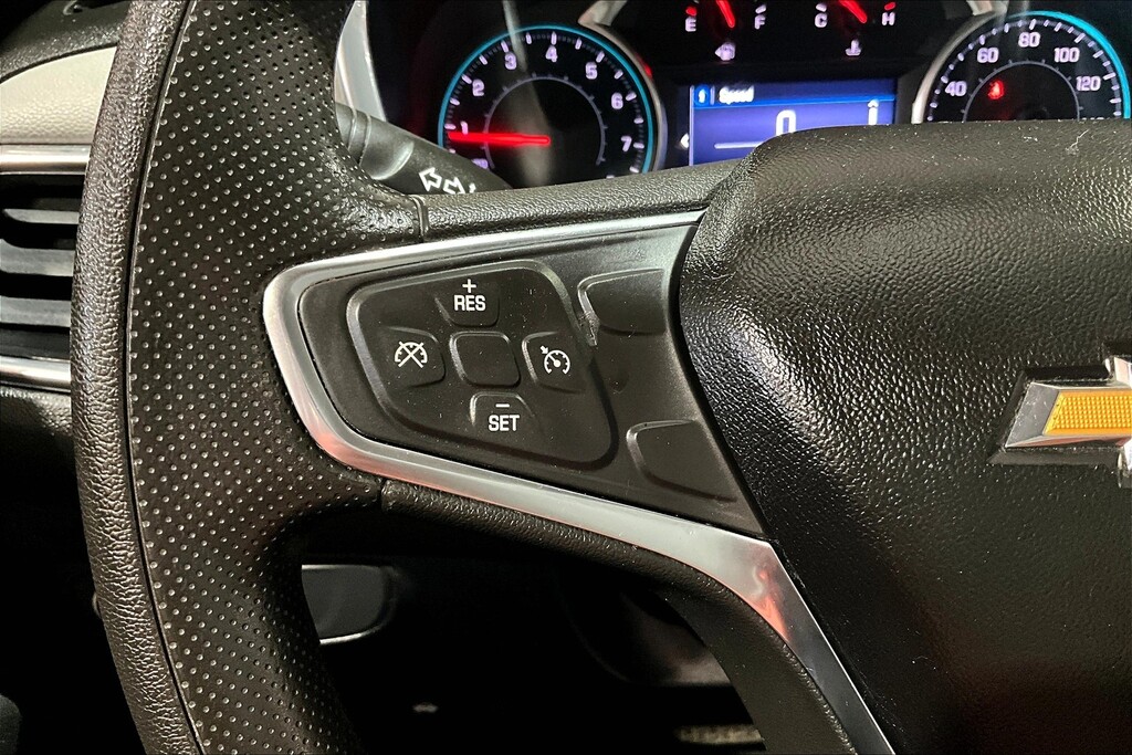 2019 Chevrolet EQUINOX Located at Cole Auto Outlet slide-image