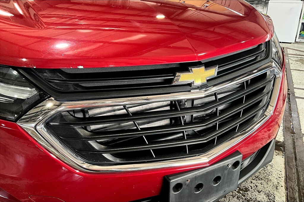 2019 Chevrolet EQUINOX Located at Cole Auto Outlet light-box-slides