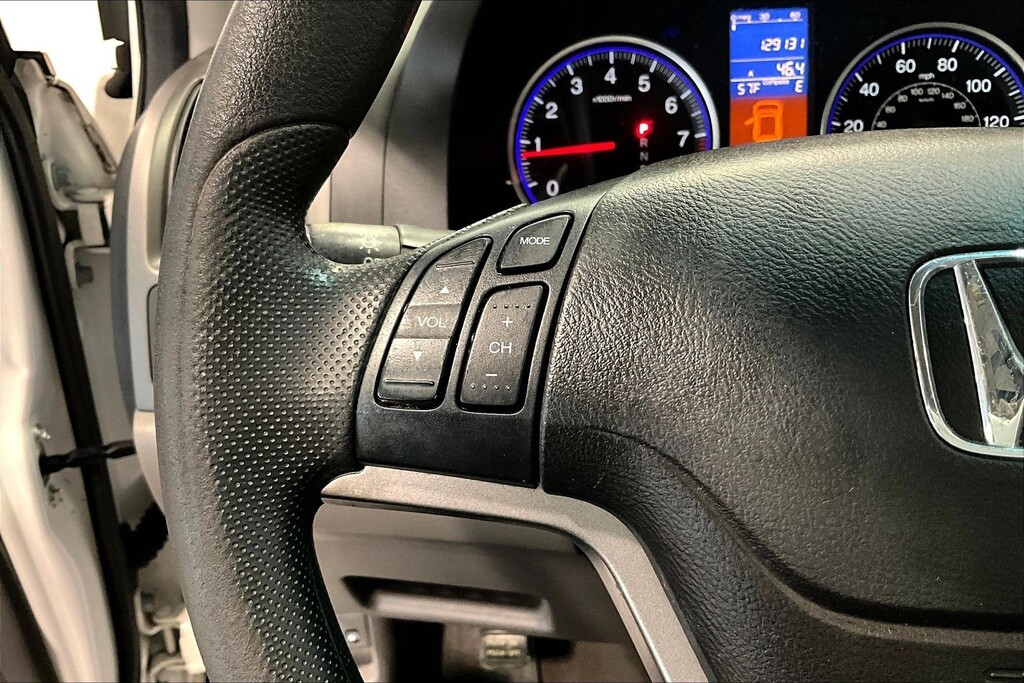 2011 Honda CRV Located at Cole Auto Outlet slide-image