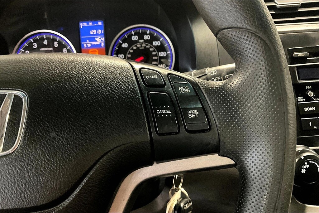 2011 Honda CRV Located at Cole Auto Outlet slide-image