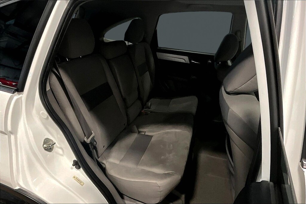 2011 Honda CRV Located at Cole Auto Outlet slide-image