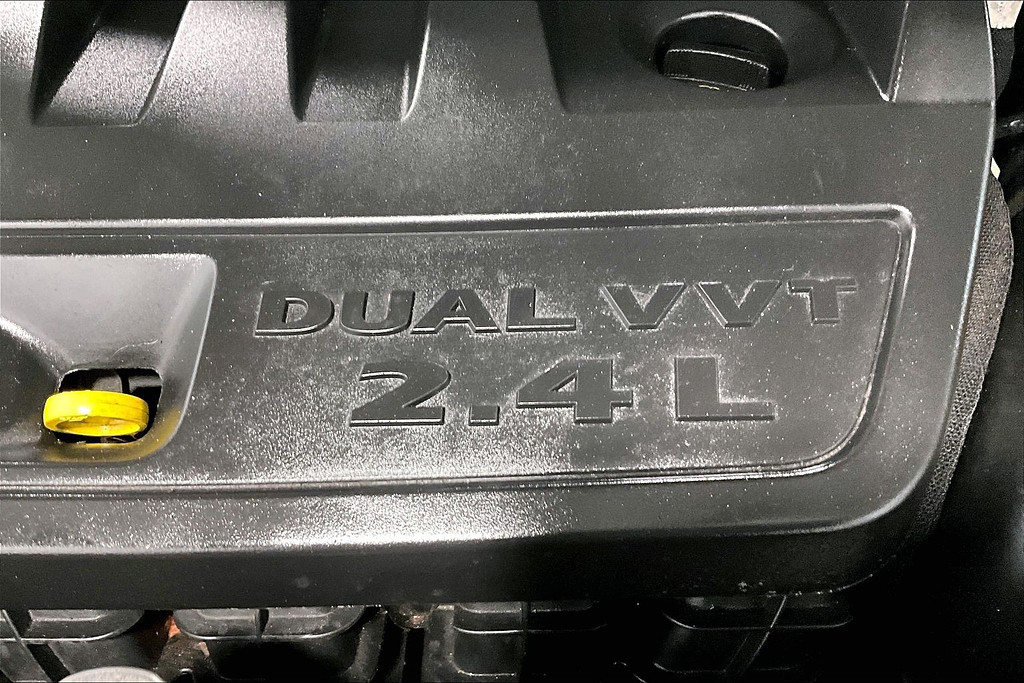 2015 Jeep COMPASS Located at Cole Auto Outlet slide-image