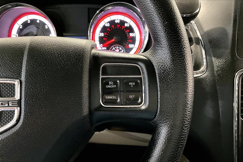 2018 Dodge GRAND CARAVAN Located at Cole Auto Outlet light-box-slides