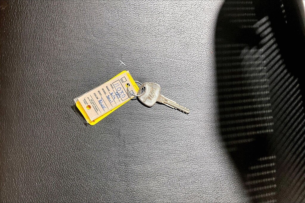 2013 Kia Soul Located at Cole Auto Outlet slide-image