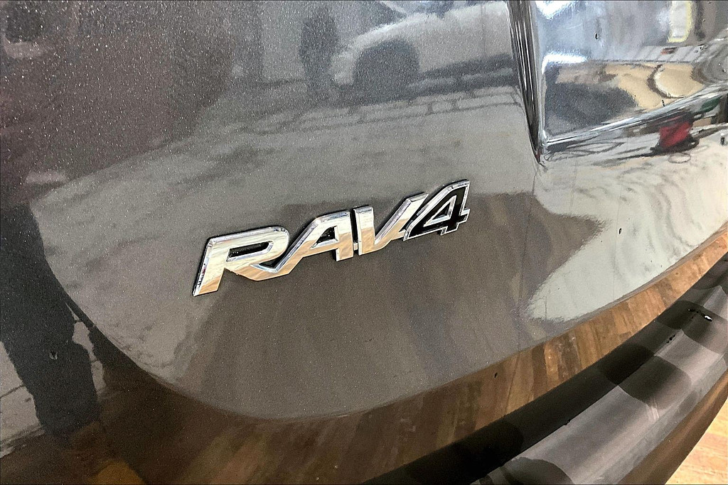 2013 Toyota RAV4 Located at Cole Auto Outlet slide-image