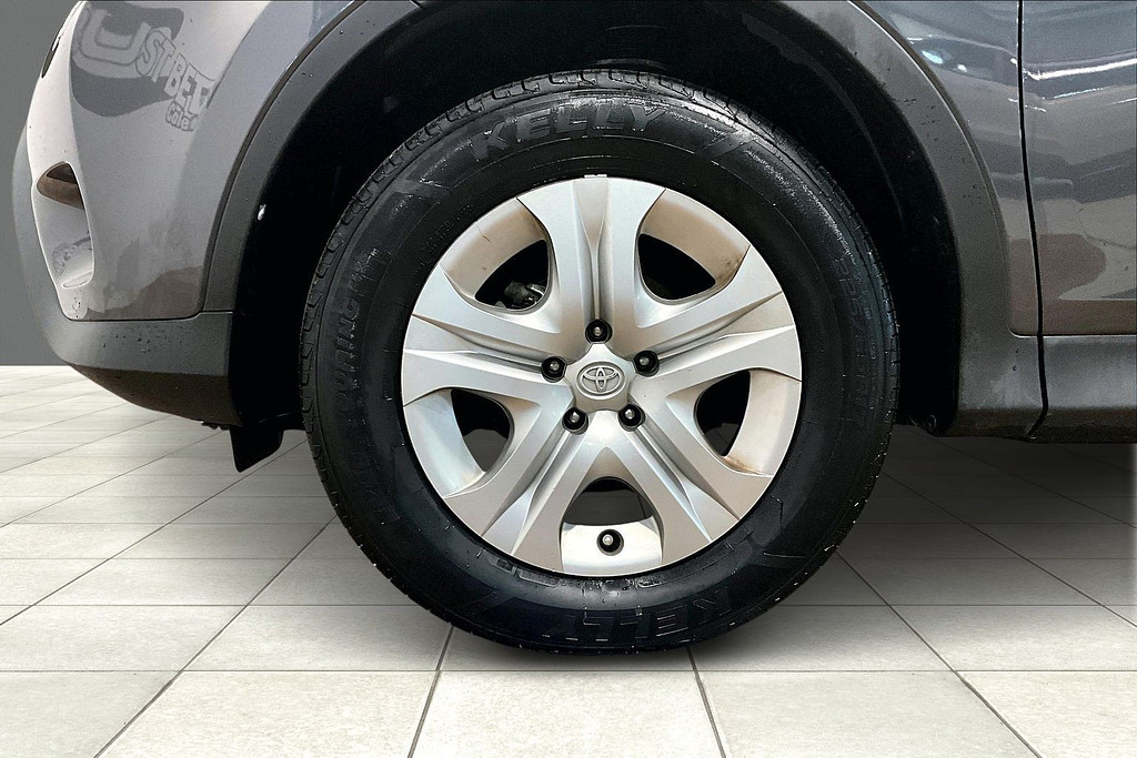 2013 Toyota RAV4 Located at Cole Auto Outlet slide-image