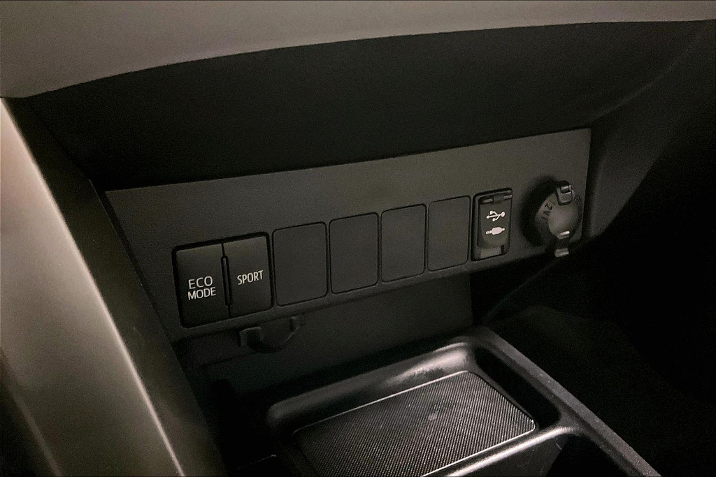 2013 Toyota RAV4 Located at Cole Auto Outlet slide-image