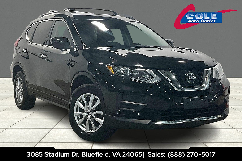 2018 Nissan Rogue SV's photo