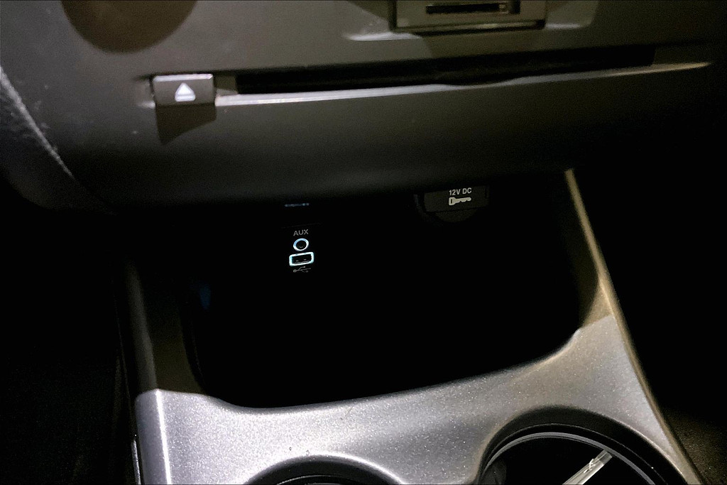 2018 Dodge JOURNEY Located at Cole Auto Outlet slide-image